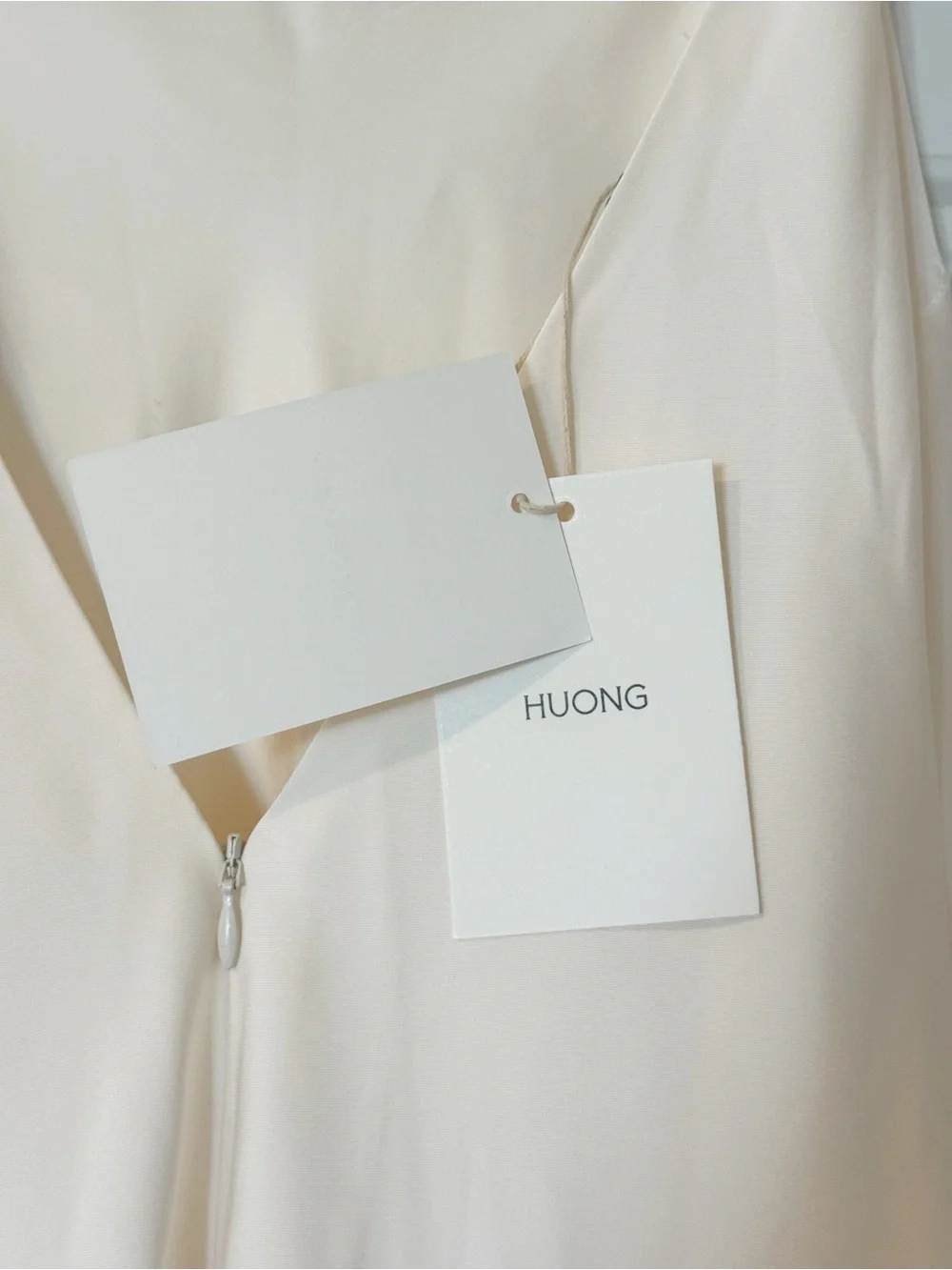 Huong - Valentine Dress (M) - Picture 10 of 16